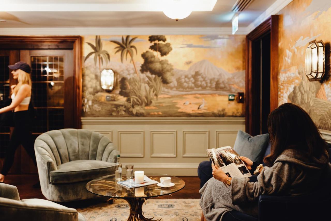 The Ned Hotel London Exterior photo The Drawing Room at The Ivy, St John's Wood